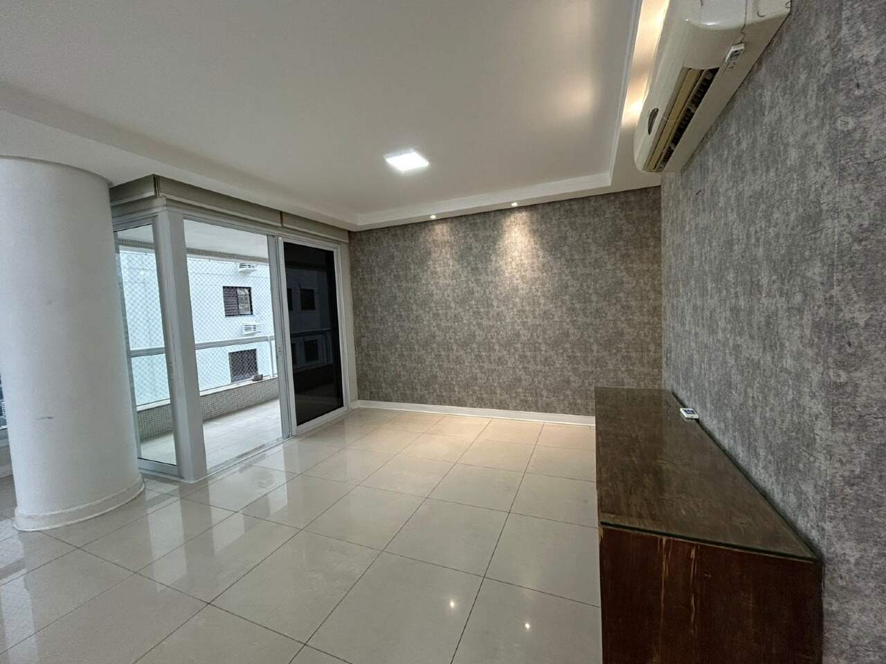 Apartamento para aluguel no Centro: 