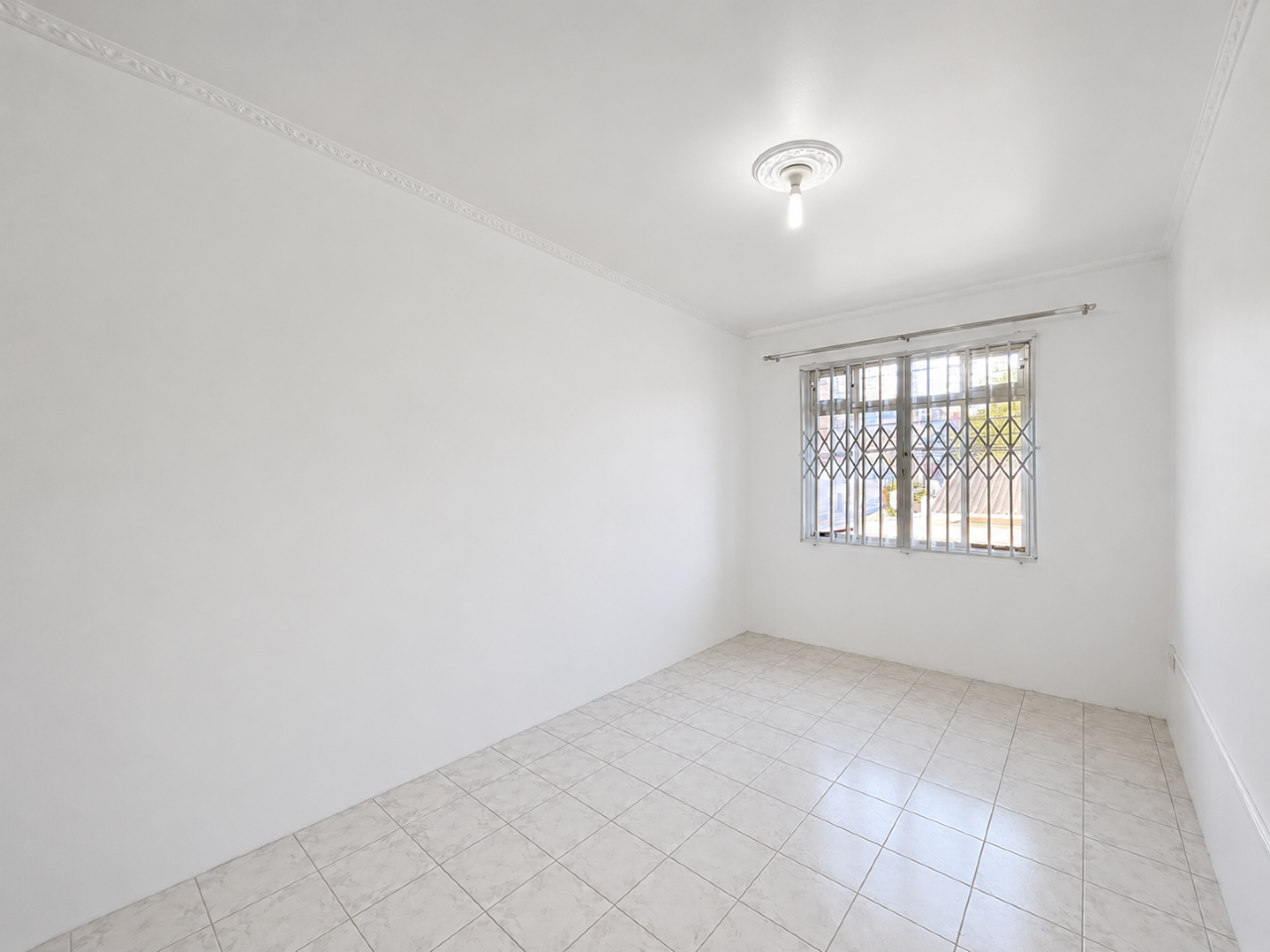 Casa para aluguel no Barreiros: