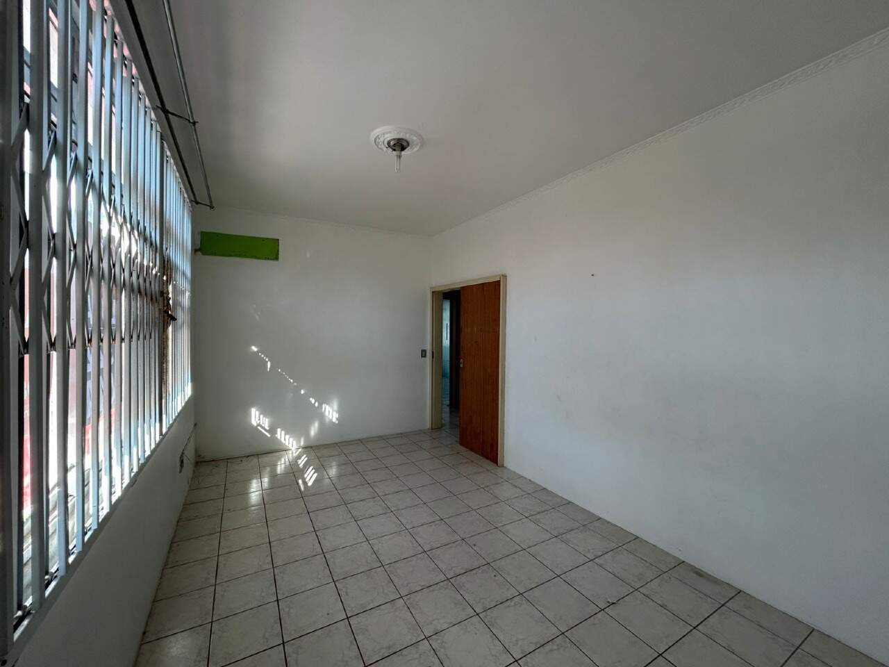 Casa para aluguel no Barreiros: