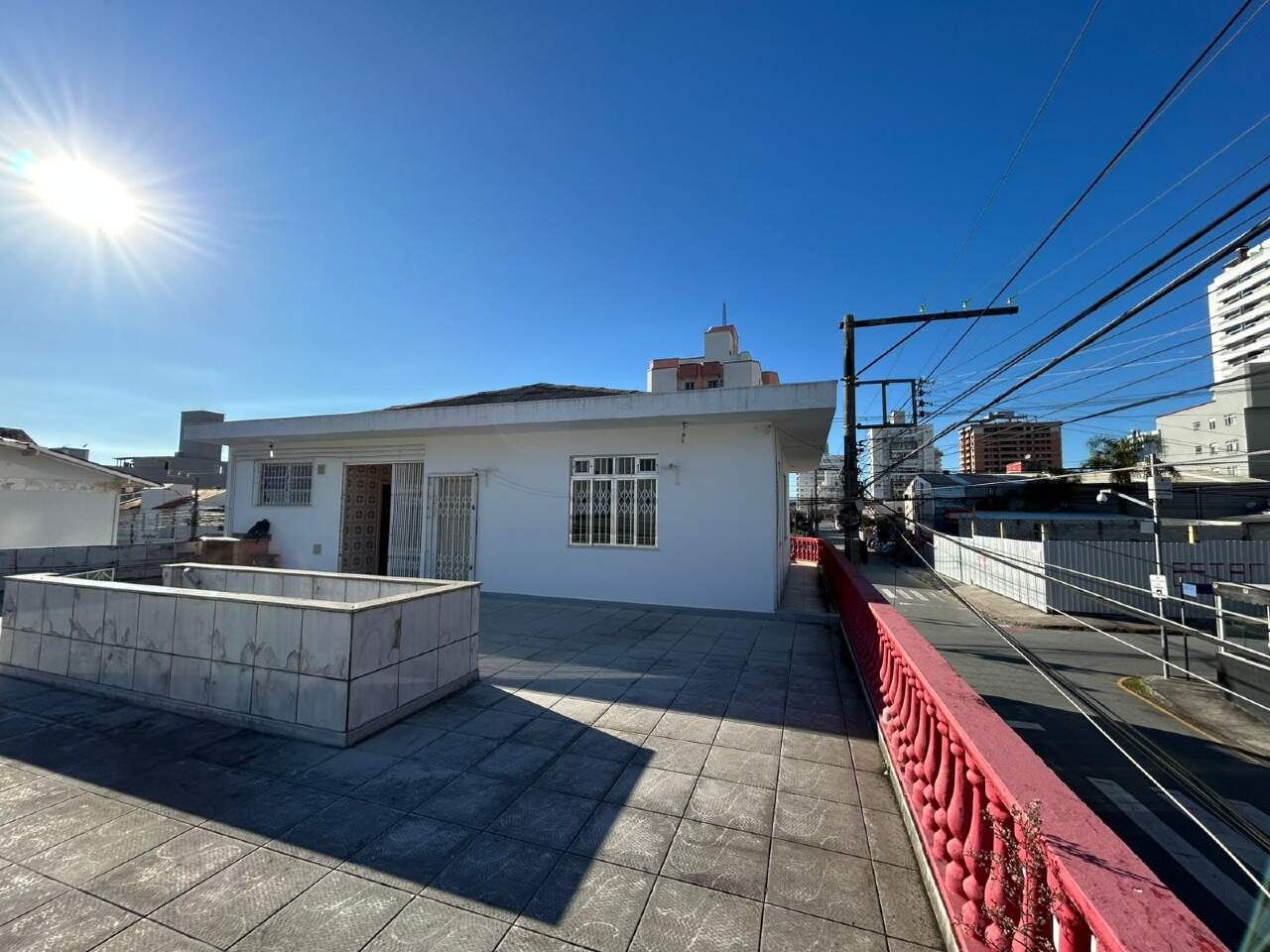 Casa para aluguel no Barreiros: 