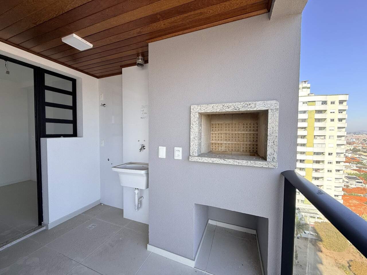 Apartamento à venda no Barreiros: 