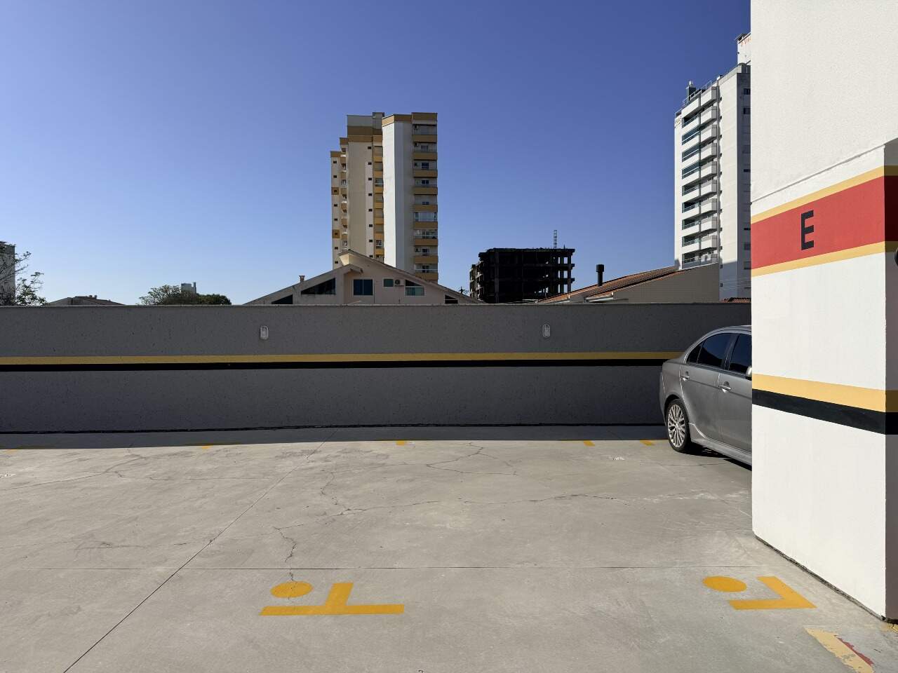 Apartamento à venda no Barreiros: 