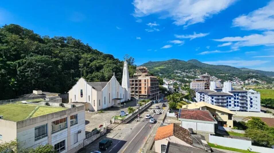 Apartamento à venda no Saco Dos Limoes: 
