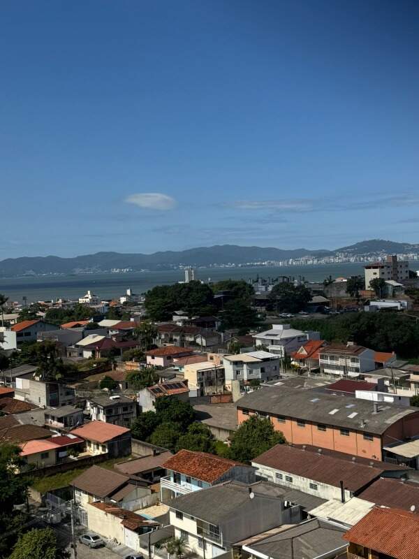 Apartamento à venda no Areias: