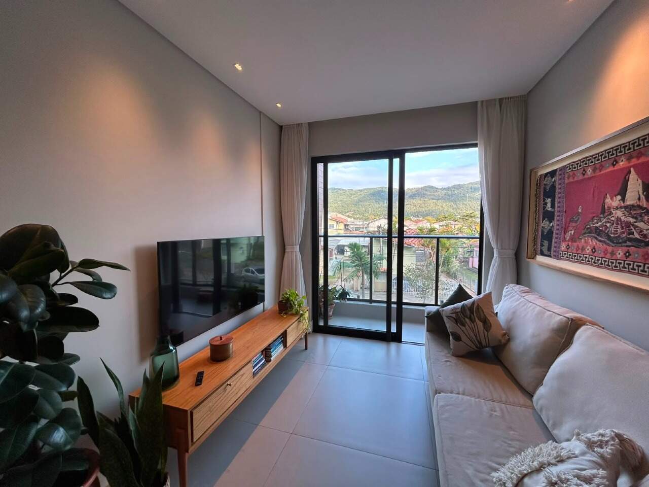 Apartamento para aluguel no Monte Verde: 