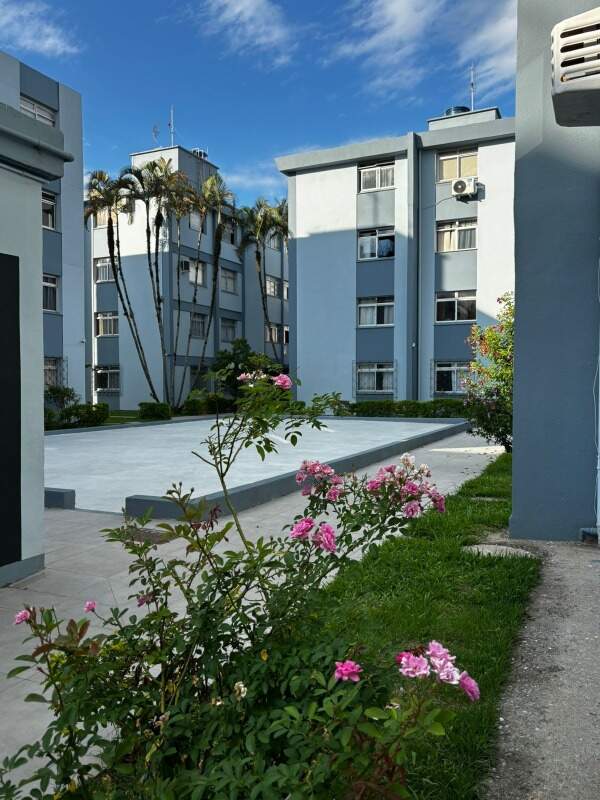 Apartamento à venda no Estreito: