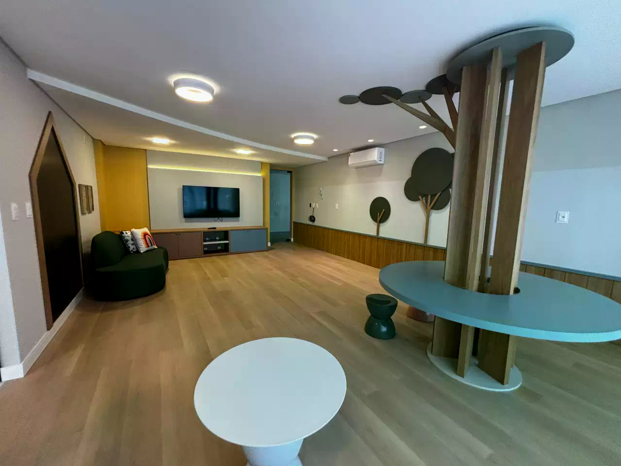 Apartamento à venda no Barreiros: 