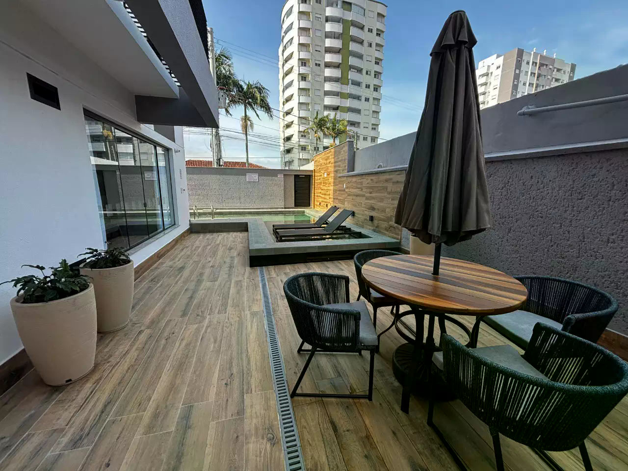 Apartamento à venda no Barreiros: 