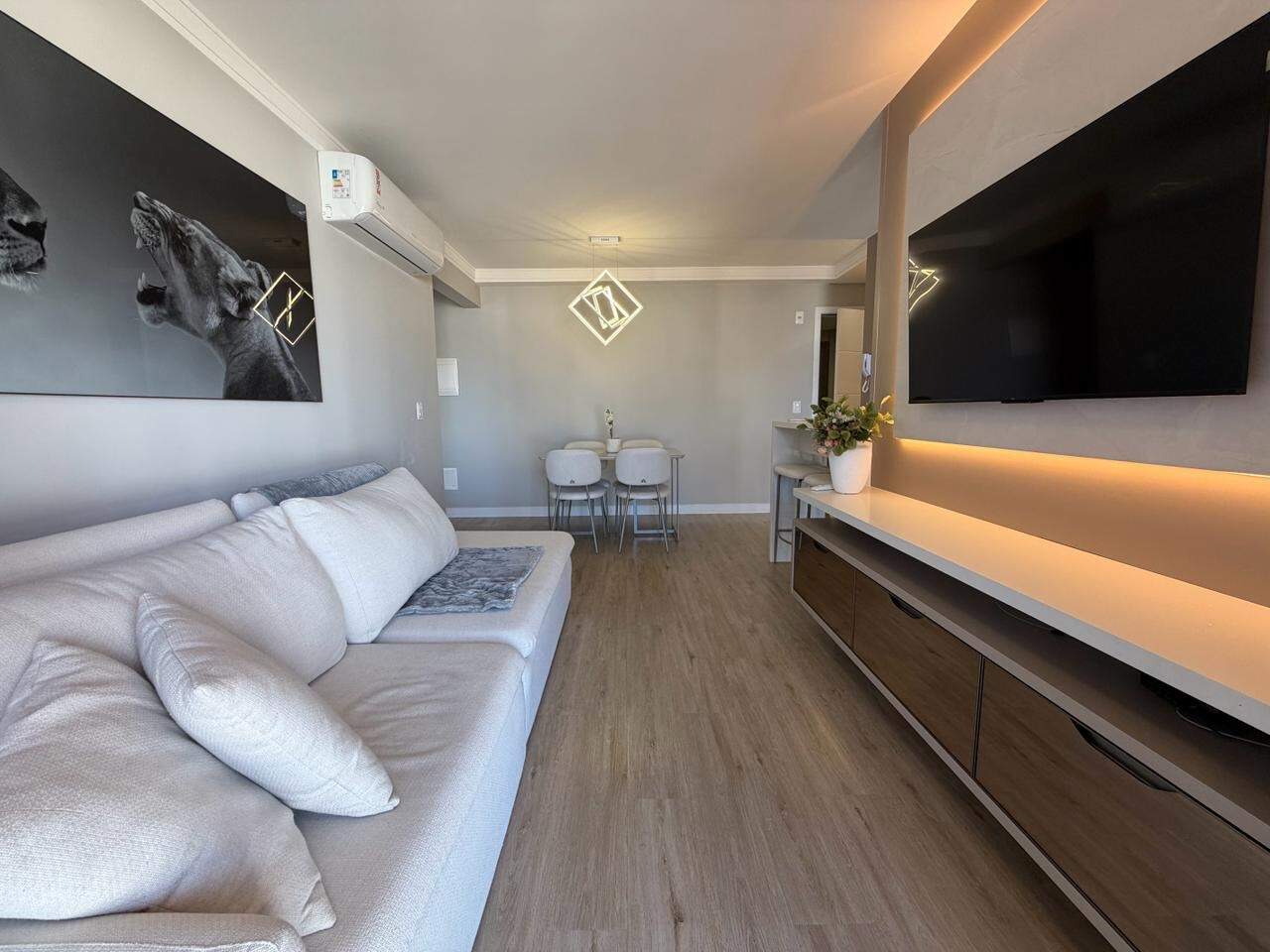 Apartamento à venda no Barreiros: 