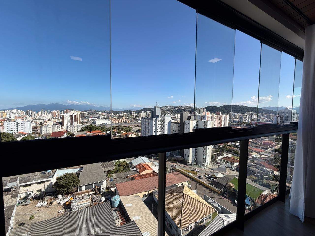 Apartamento à venda no Barreiros: 