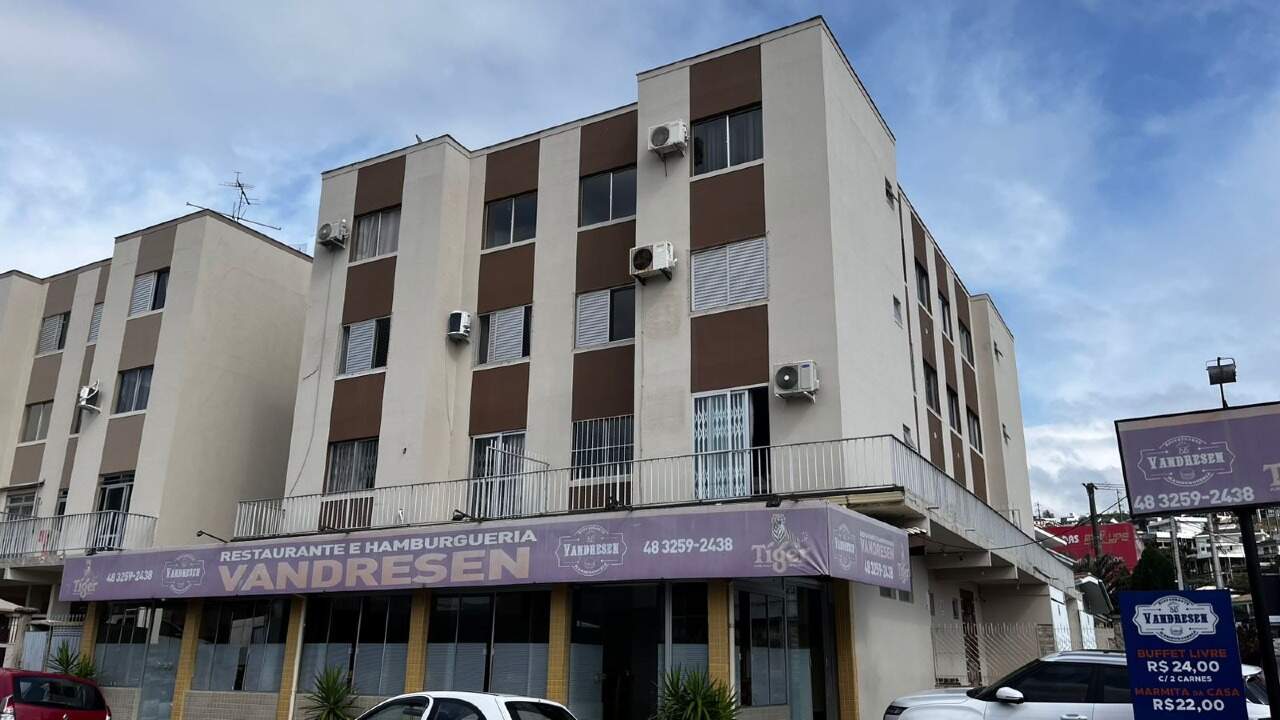 Apartamento à venda no Roçado: