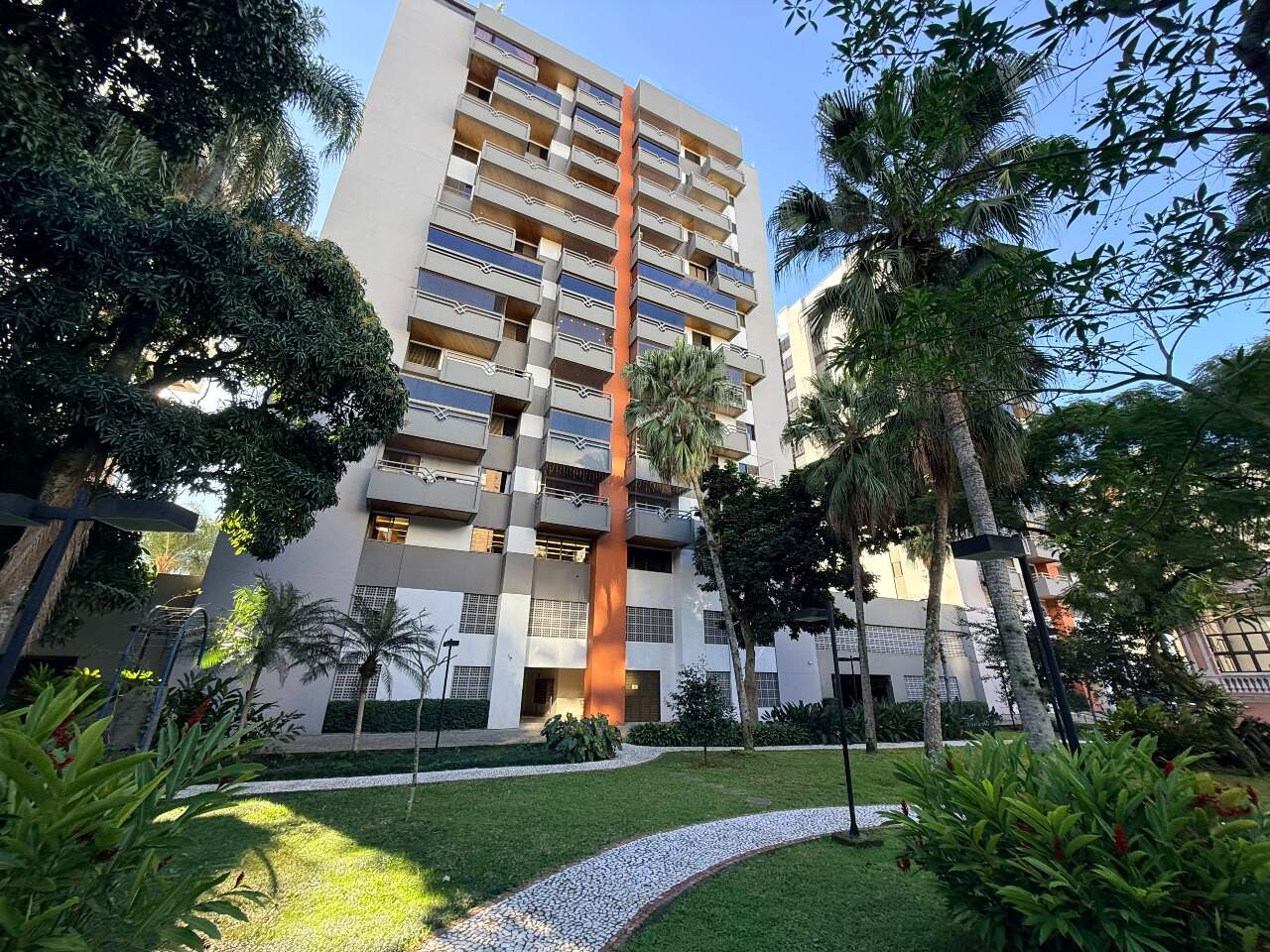 Cobertura duplex à venda no Agronomica: 