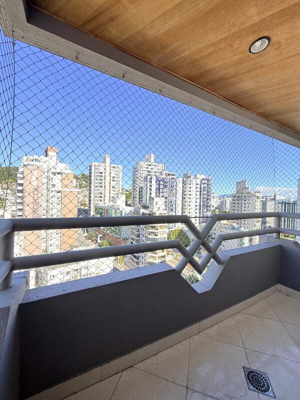 Cobertura duplex à venda no Agronomica: 