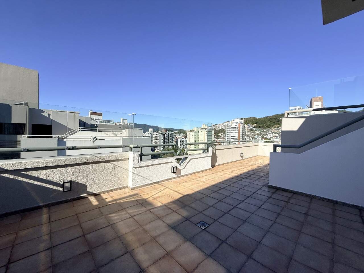 Cobertura duplex à venda no Agronomica: 