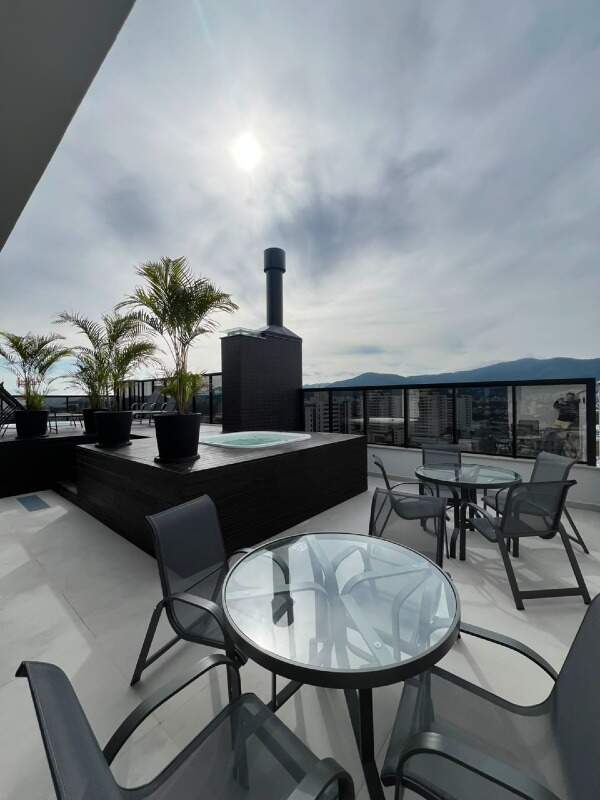 Apartamento para aluguel no Trindade: