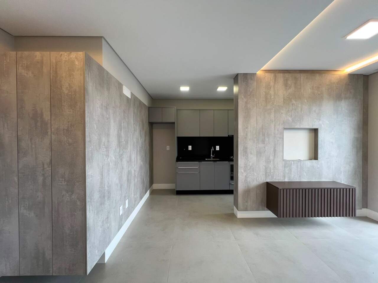 Apartamento para aluguel no Trindade: 