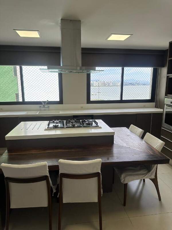 Apartamento à venda no Agronomica: