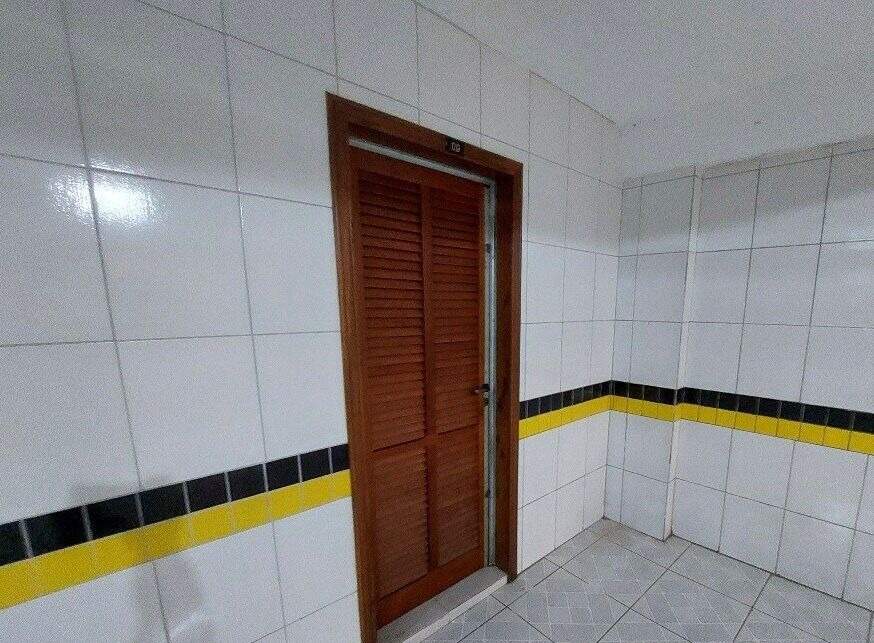 Apartamento à venda no Coqueiros: