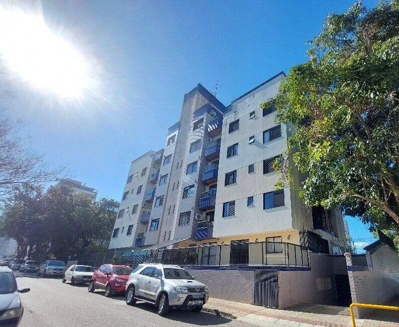 Apartamento à venda no Coqueiros: