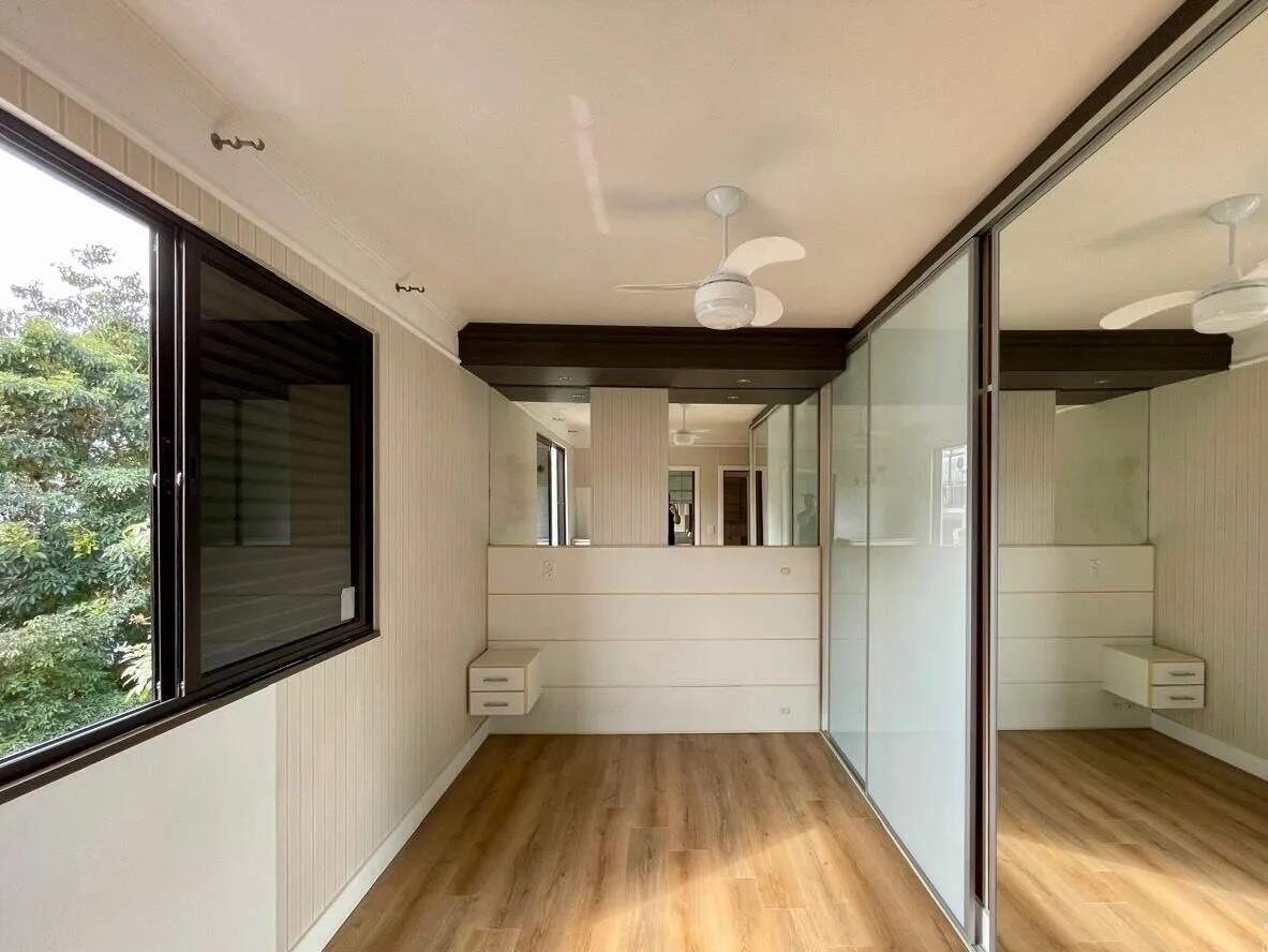 Apartamento à venda no Coqueiros: