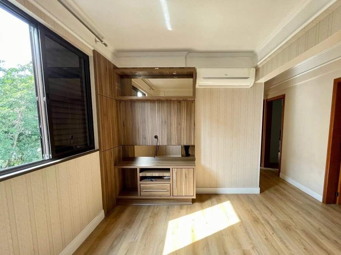 Apartamento à venda no Coqueiros: