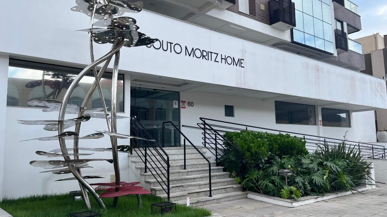 Apartamento à venda no Coqueiros: