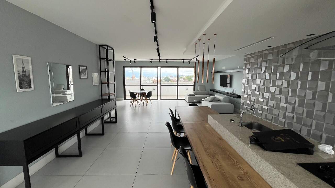 Apartamento à venda no Coqueiros: