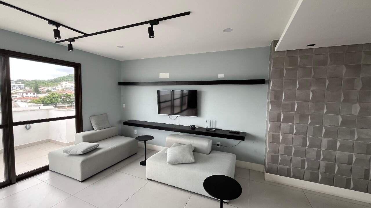 Apartamento à venda no Coqueiros: