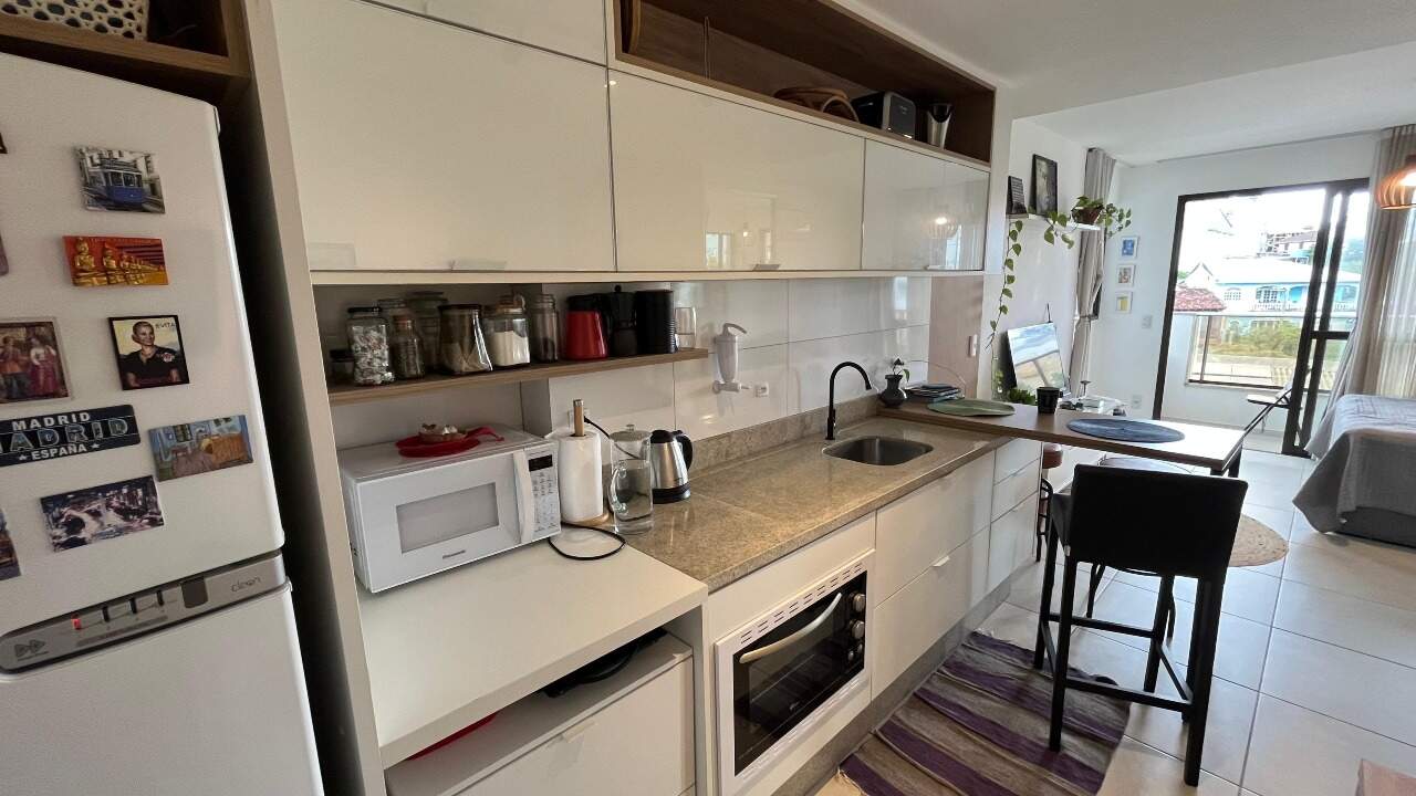 Apartamento à venda no Coqueiros: 