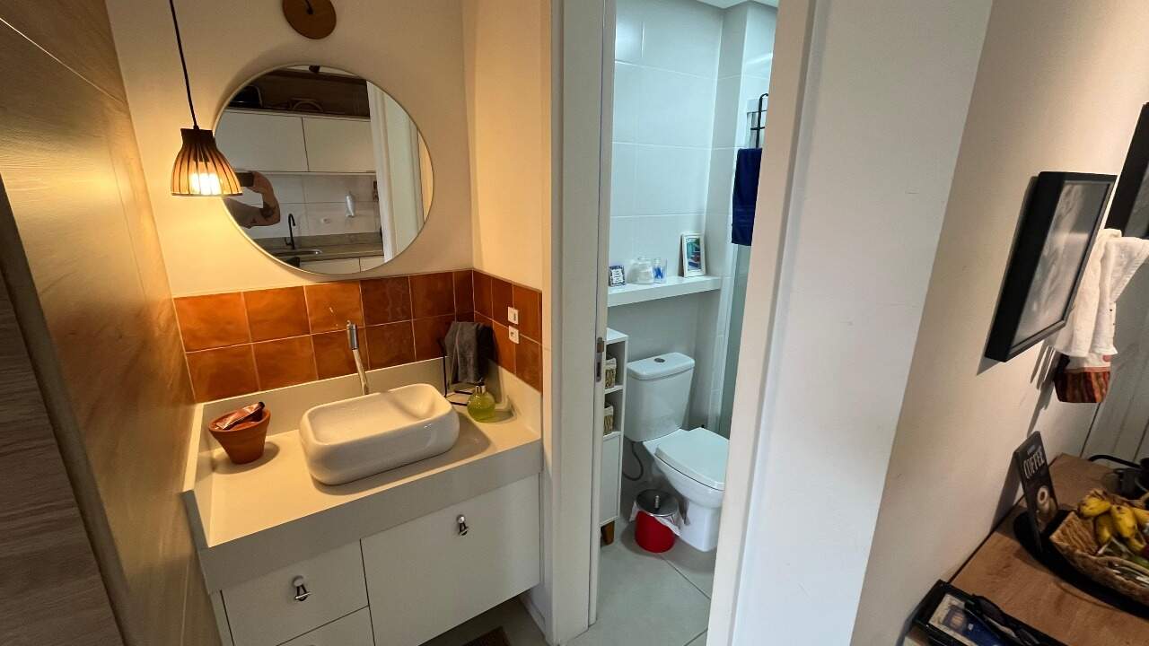 Apartamento à venda no Coqueiros: