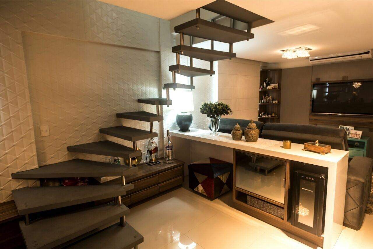 Apartamento duplex à venda no Coqueiros: 