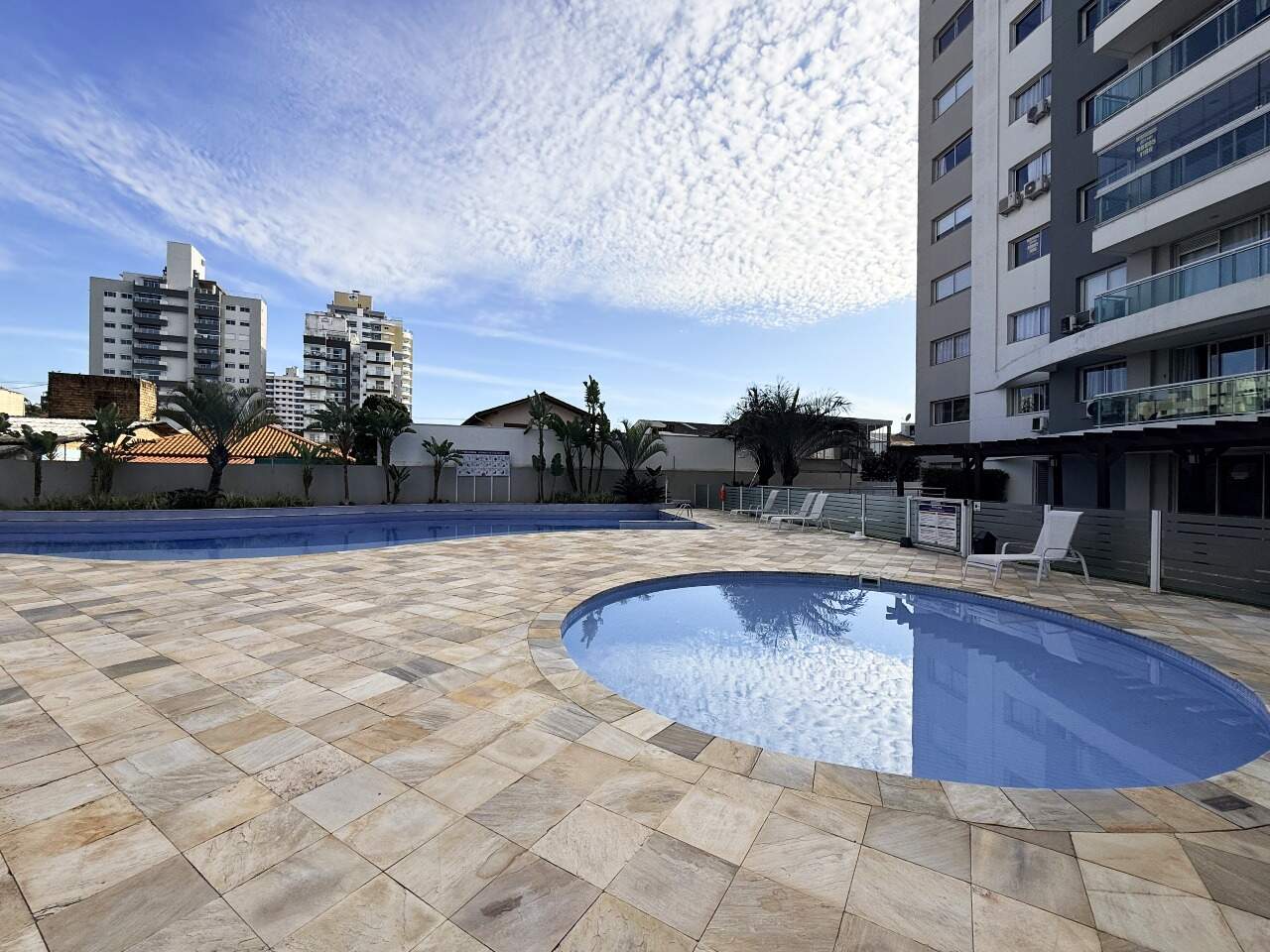 Apartamento à venda no Barreiros: 
