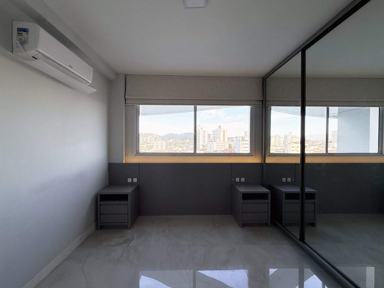 Apartamento à venda no Barreiros: 