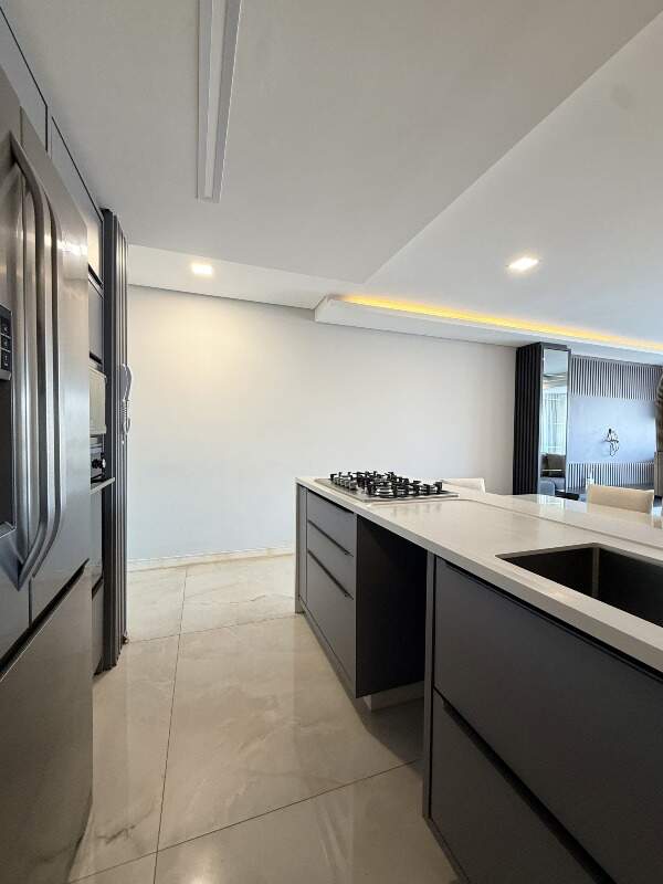 Apartamento à venda no Barreiros: 