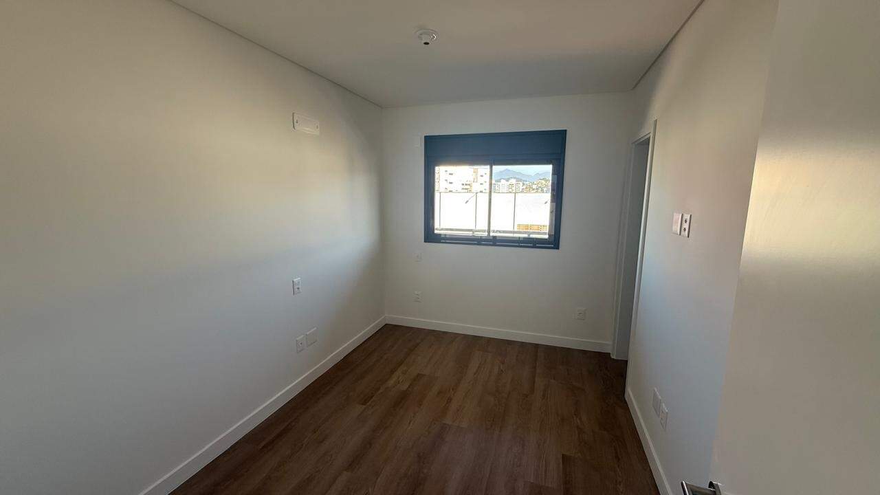 Apartamento à venda no PRAIA COMPRIDA: 