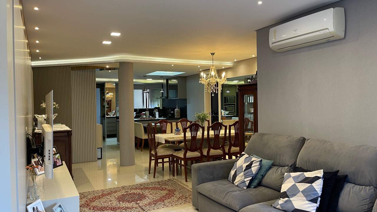 Apartamento à venda no Coqueiros: