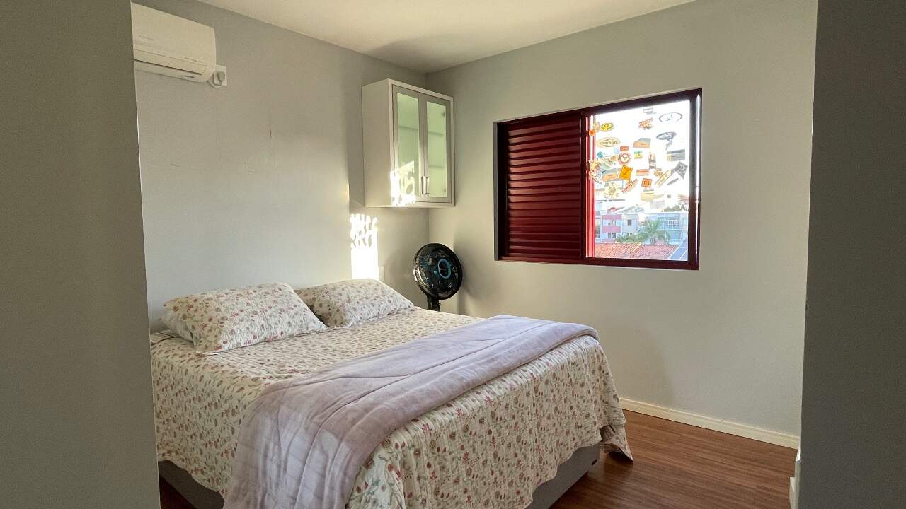 Apartamento à venda no Coqueiros: