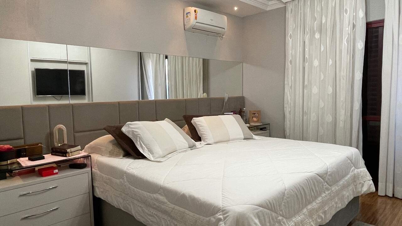 Apartamento à venda no Coqueiros: