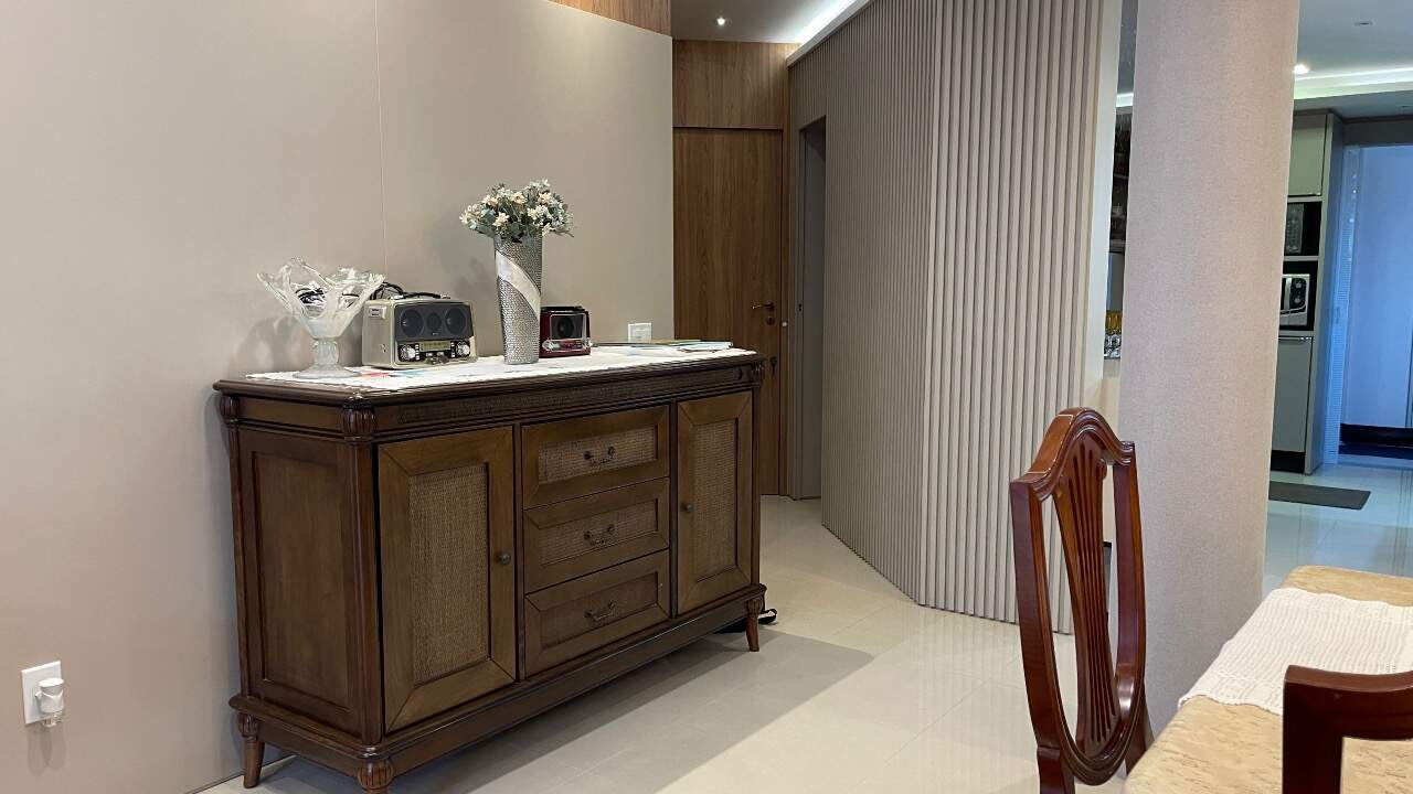 Apartamento à venda no Coqueiros: