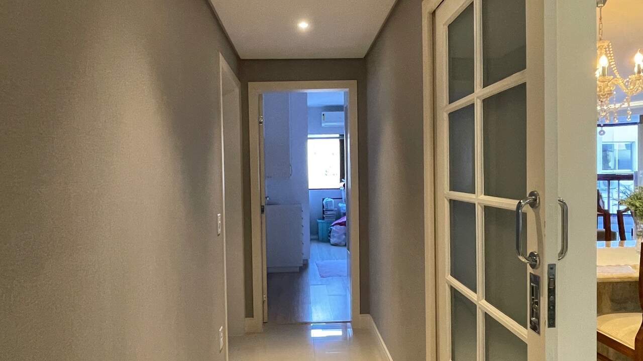 Apartamento à venda no Coqueiros: