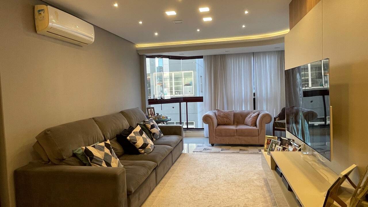 Apartamento à venda no Coqueiros: