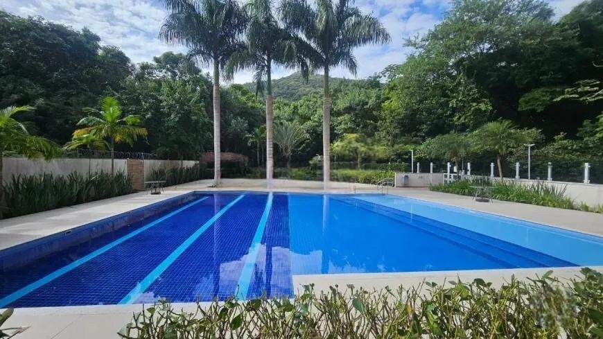 Apartamento à venda no Saco Grande: