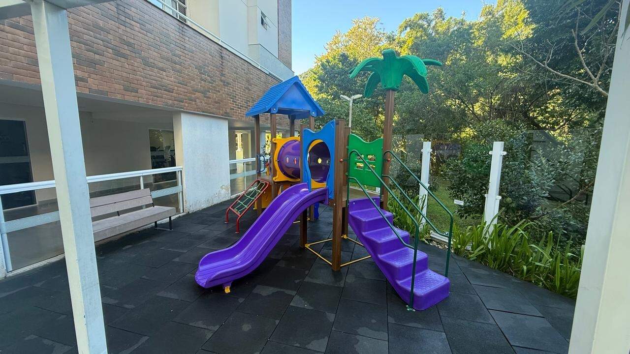 Apartamento à venda no Saco Grande:
