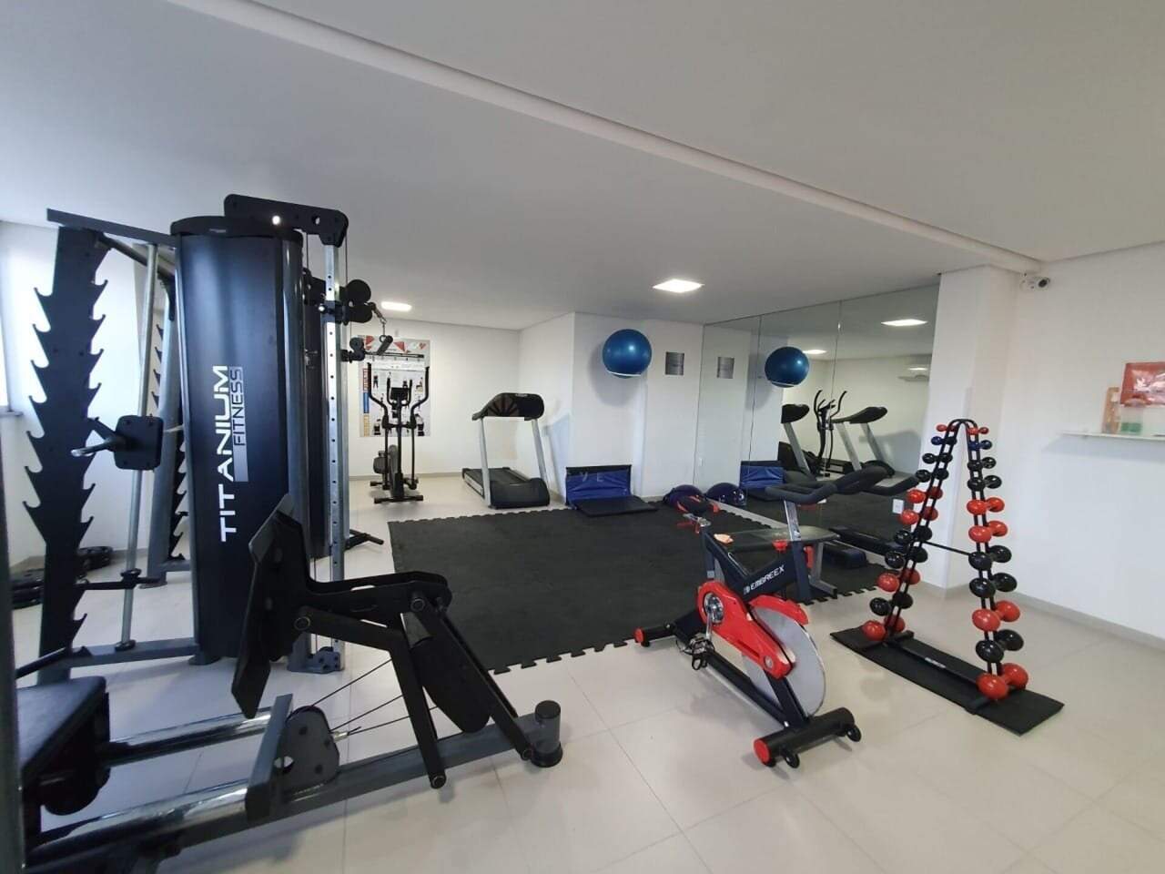 Apartamento à venda no Coqueiros: 
