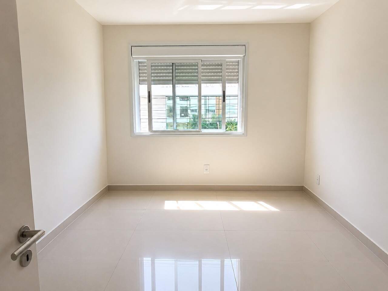 Apartamento à venda no Coqueiros: 
