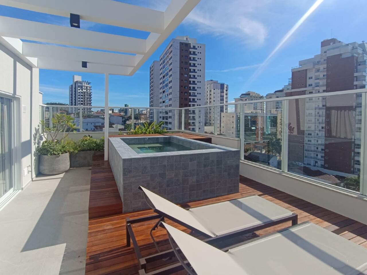 Apartamento à venda no Agronomica: 