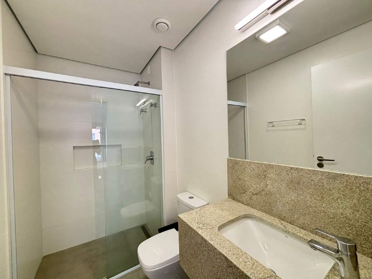 Apartamento para aluguel no Saco Grande: