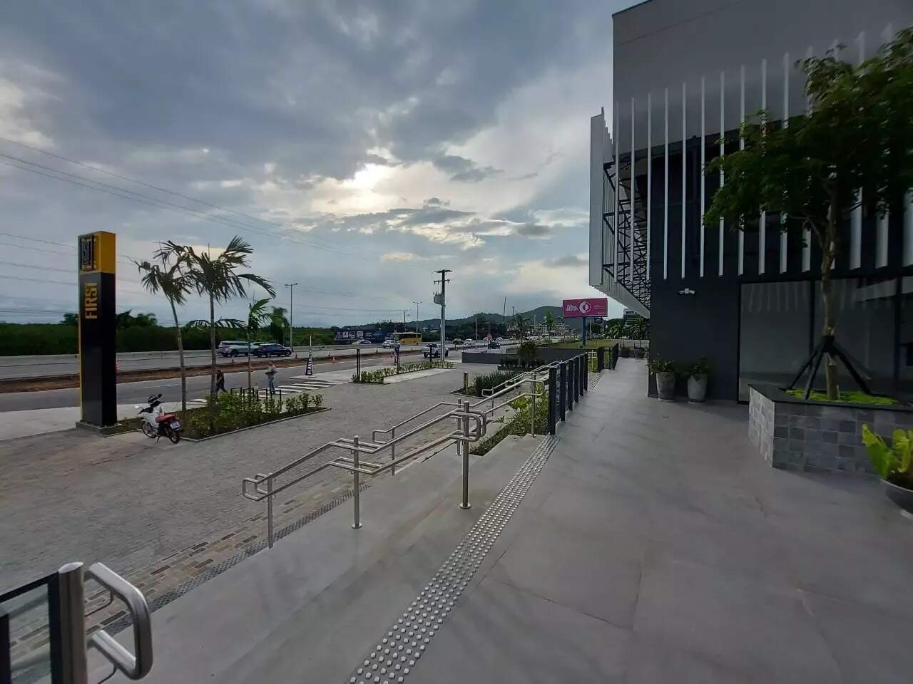 Apartamento para aluguel no Saco Grande: