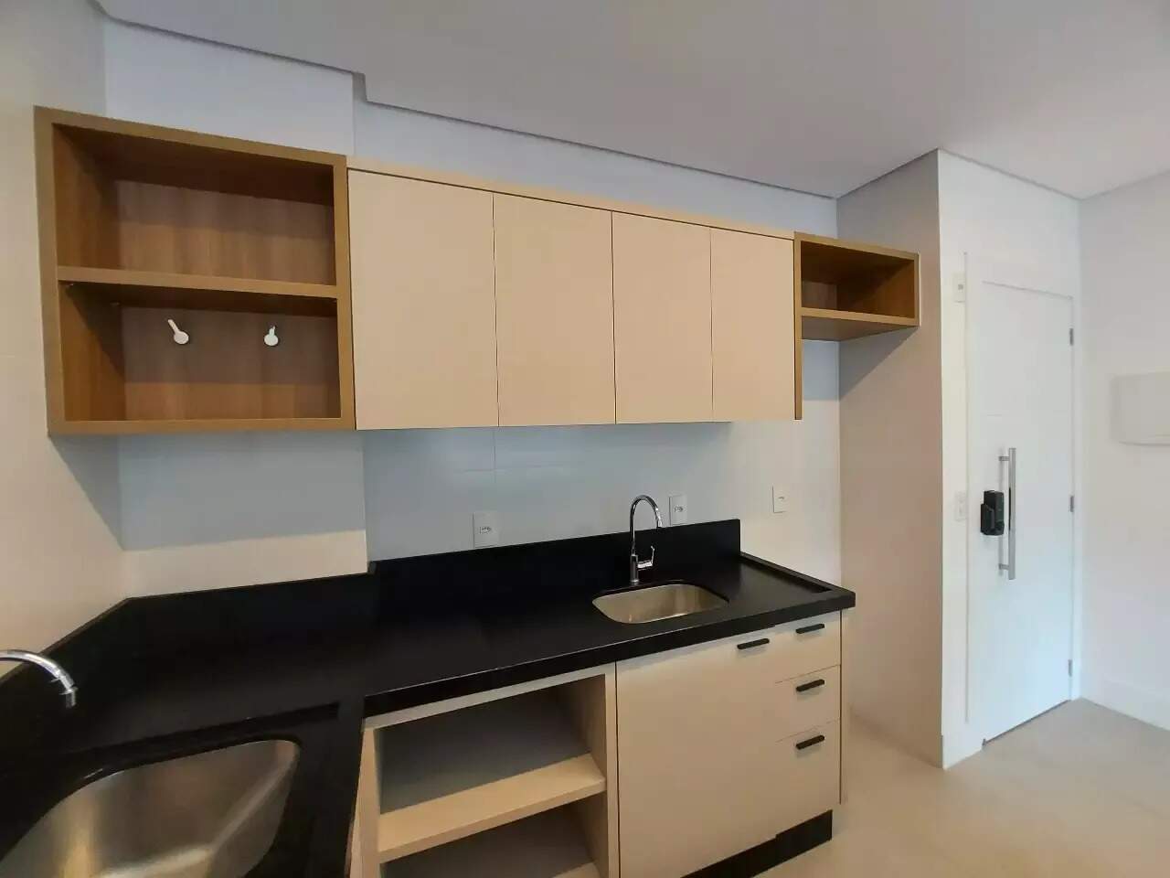 Apartamento para aluguel no Saco Grande: