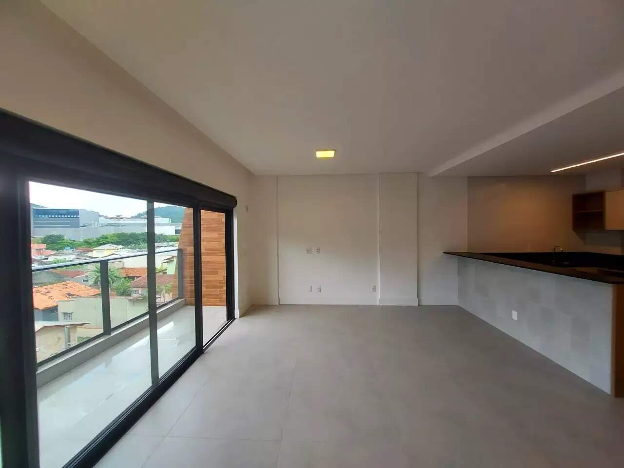Apartamento para aluguel no Saco Grande: